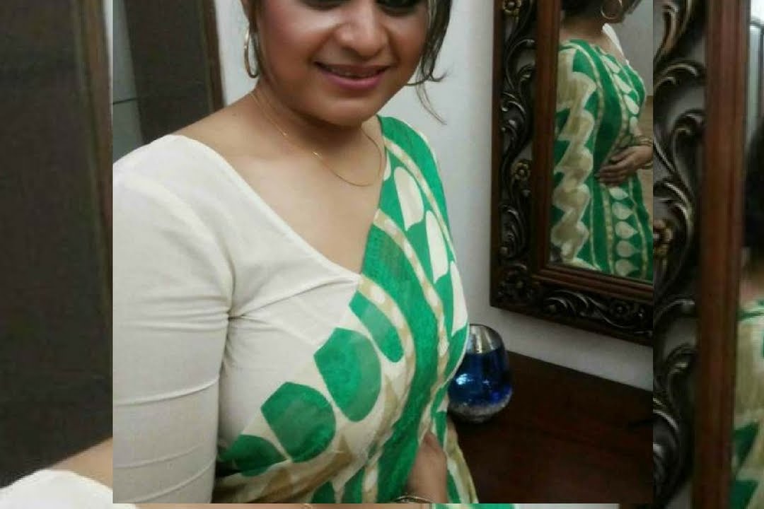 দেখুন ফেসবুক লাইভে এসে কি করতেছে । দেখুন ভিডিওটি।মাথা নষ্ট হয়ে যাবে…