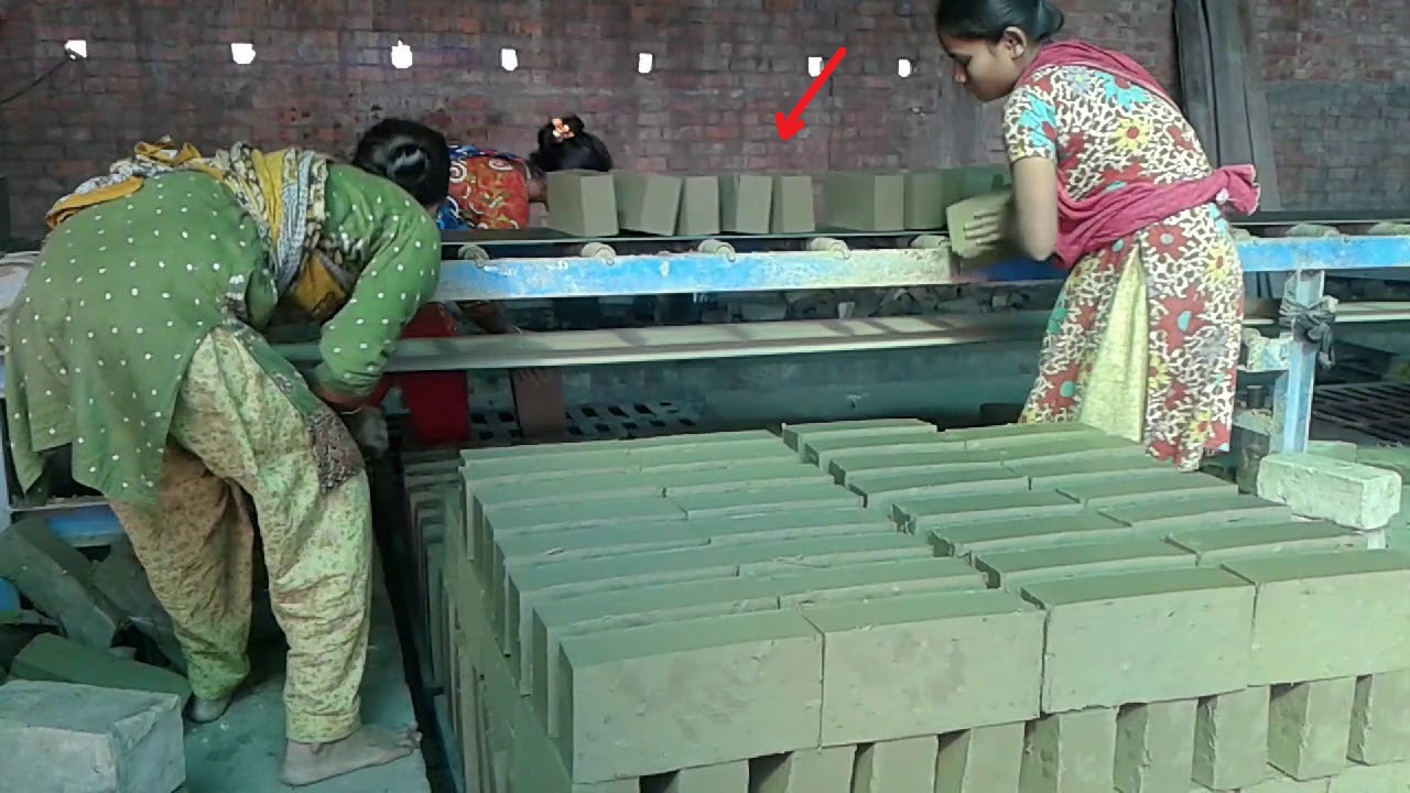 অটো ভাটার কিভাবে ইট তৈরি করা হয়…!! দেখলে অবাক হবেন আপনিও…!! (ভিডিও)