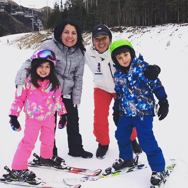 স্ত্রী-সন্তানদের মৃত্যুযন্ত্রণা বুকে লুকিয়েও রাশিয়ায় মেক্সিকান সমর্থক