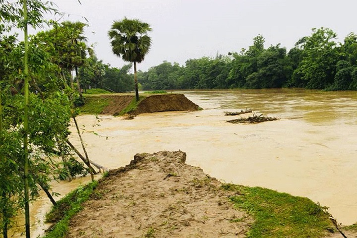 বিপদসীমার ওপরে মুহুরী নদীর পানি, প্লাবিত ৫ গ্রাম