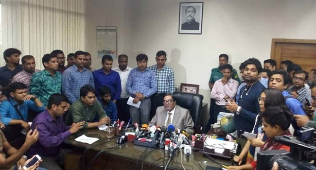 সভা বর্জন নিয়ে ইসি মাহবুবের বক্তব্য