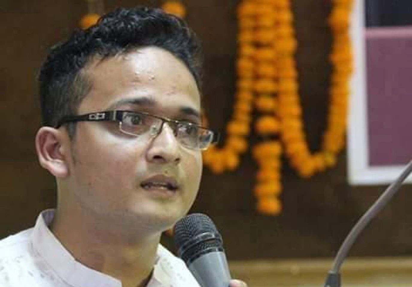 করোনার এ ক্রান্তিলগ্নে মানুষকে আনন্দ দিতে সংগীতশিল্পী গৌরবের `কলিজাতে দাগ লেগেছে’