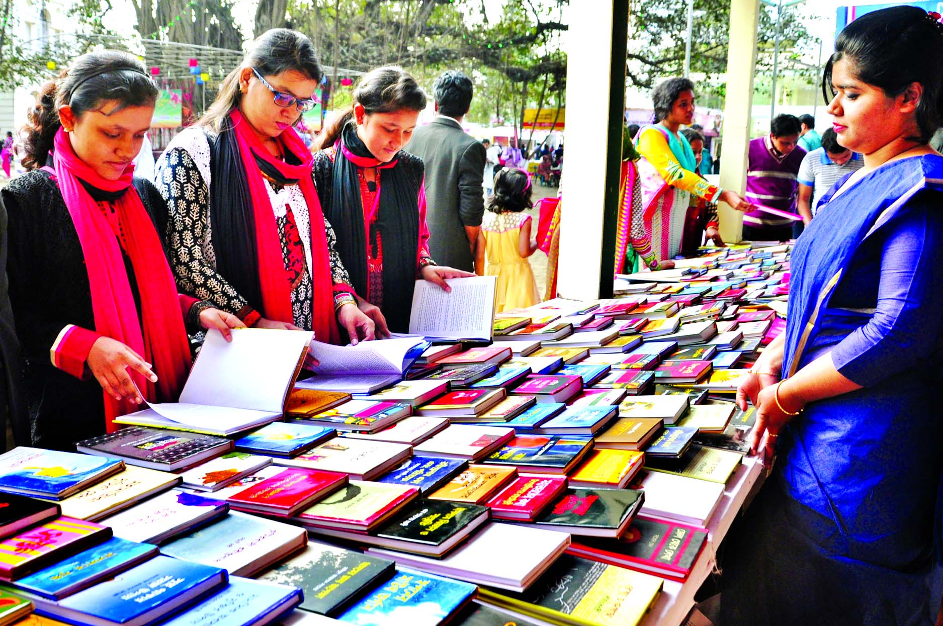 আজ শুরু হচ্ছে অমর একুশে বইমেলা