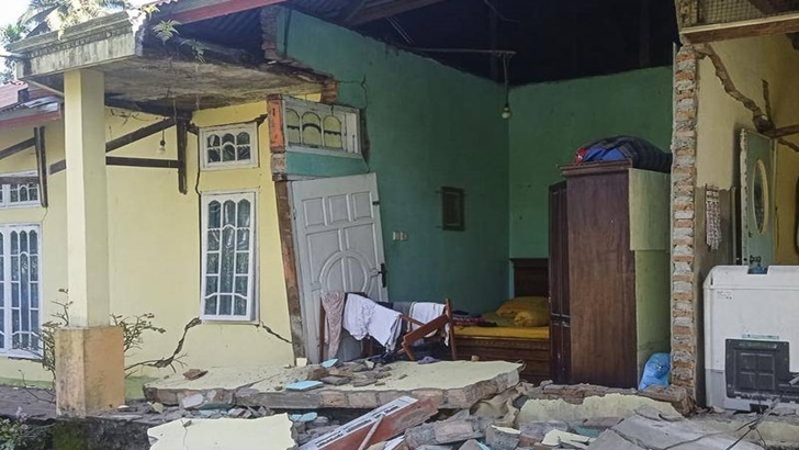 মালয়েশিয়া-ইন্দোনেশিয়ায় শক্তিশালী ভূমিকম্প, নিহত ২