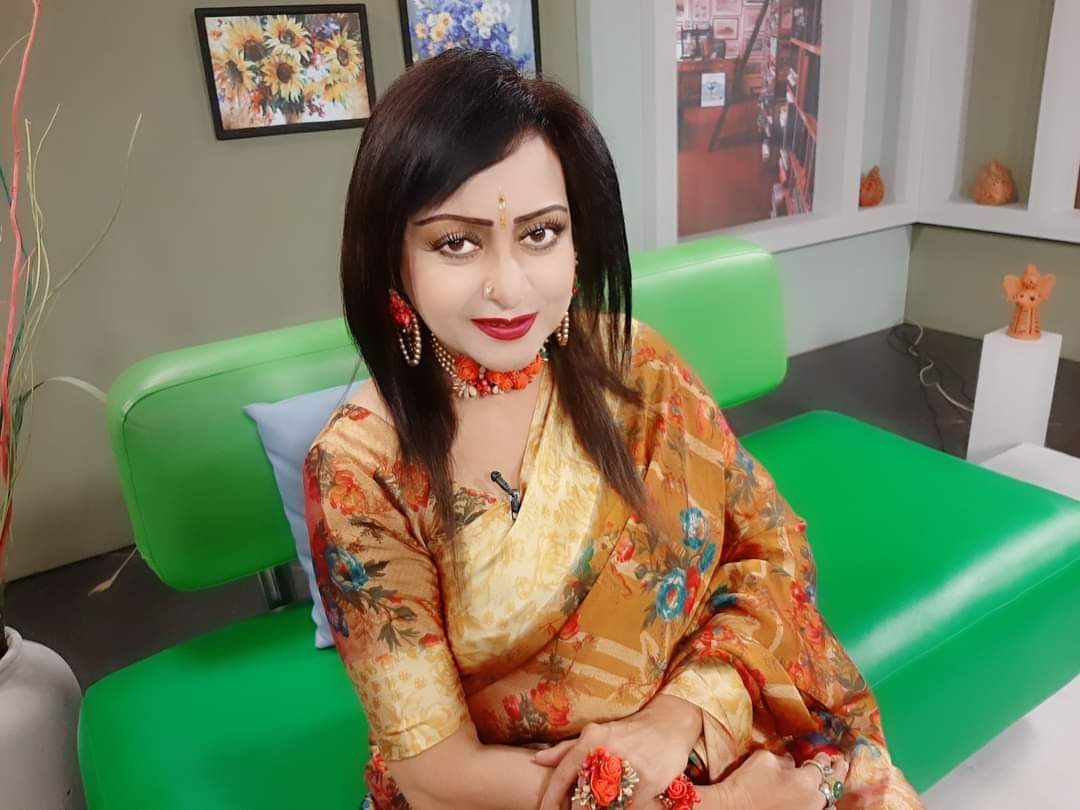 সিনেমা পরিচালনায় আসছেন চিত্রনায়িকা অঞ্জনা