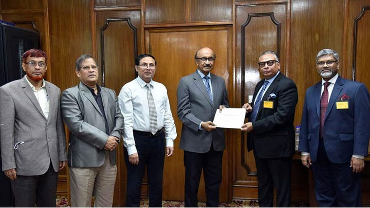 বাংলাদেশ ব্যাংকের প্রশংসাপত্র পেল এবি ব্যাংক