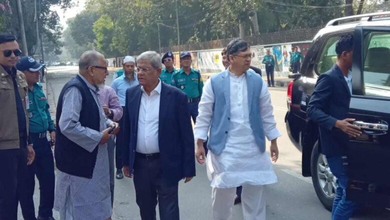 জাতীয় ঐকমত্য কমিশনের সঙ্গে রাজনৈতিক দলগুলোর বৈঠক শুরু