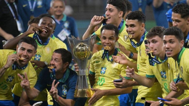 আর্জেন্টিনার স্বপ্ন ভেঙে চ্যাম্পিয়ন ব্রাজিল
