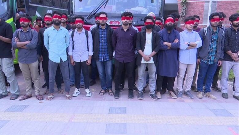 প্রধান উপদেষ্টার সঙ্গে দেখা করতে ঢাকার পথে কুয়েটের ৮০ শিক্ষার্থী