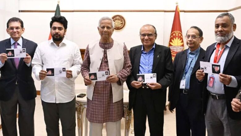 মাতৃভাষা দিবসের স্মারক ডাকটিকিট অবমুক্ত করলেন প্রধান উপদেষ্টা