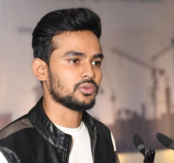 কেন ক্ষমা চাইলেন উপদেষ্টা আসিফ মাহমুদ
